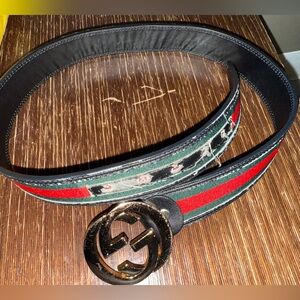 Womens Red Green Striped Belt Silver Gold Buckle 36” Across not including Buckle